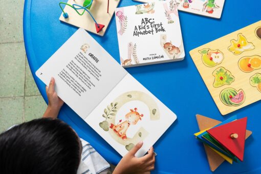 ABC: A Kid´s First Alphabet Book paperback - Image 4